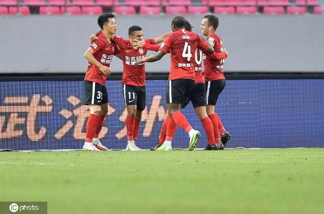 冬月枫在夫面前中出在线观看