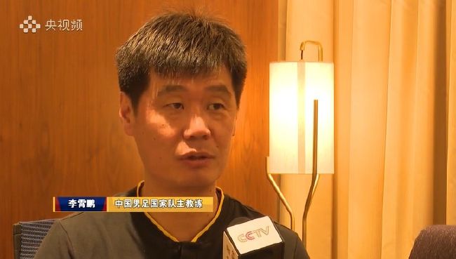 舔校花脚