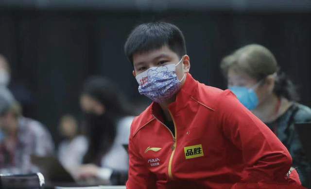 舔美女尿口网站